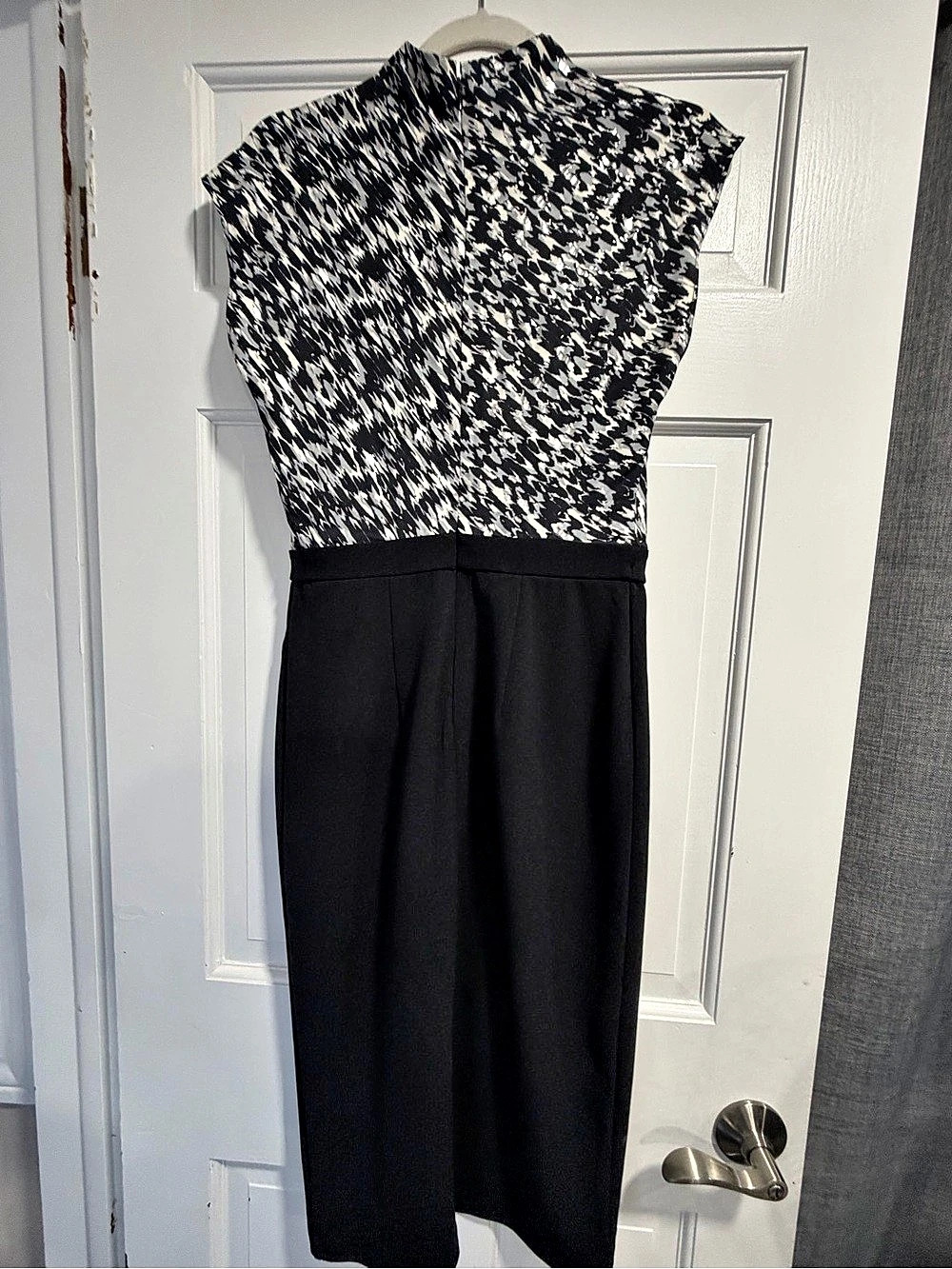 Abstract Print Midi Dress in Black & White Like New